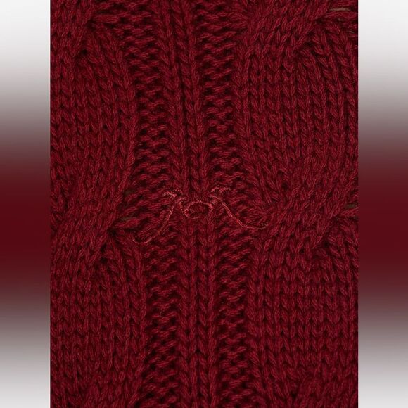 Rowen Rose Round Neck Knit Sweater in Bordeaux Size S - Picture 2 of 9